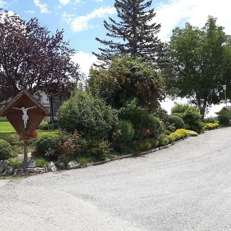 招待所 Guggenbichler *